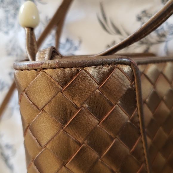 Bottega Veneta Intrecciato Metallic Gold Color Sling Bag - Picture 6 of 15
